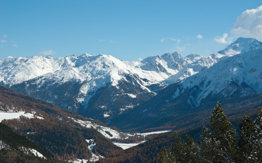 File:Val Müstair and Ortler group.jpg