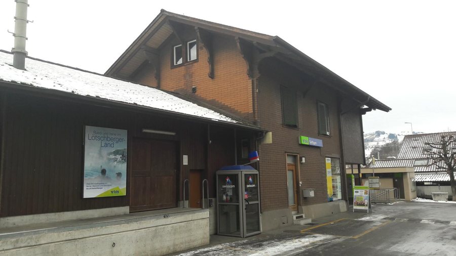 File:Seftigen railway station.jpg
