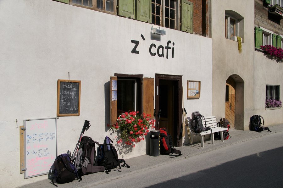 File:Z'cafi Safien Platz 2008.jpg