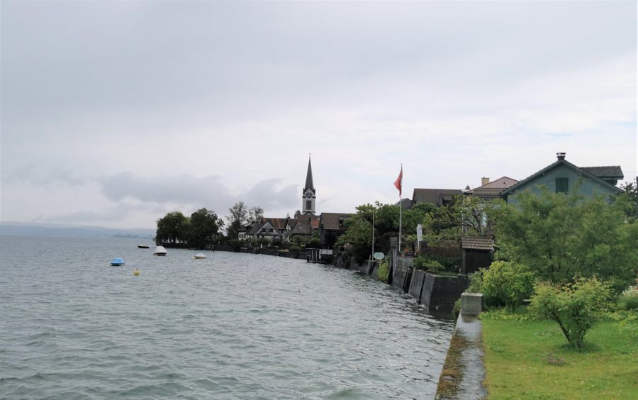 File:CHE — TG — Bezirk Frauenfeld — Berlingen (Ufer) Mattes 2021-06-04.jpg
