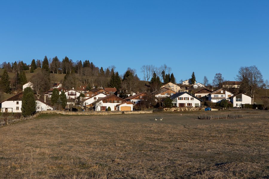 File:2016-Le-Bemont-Dorf.jpg