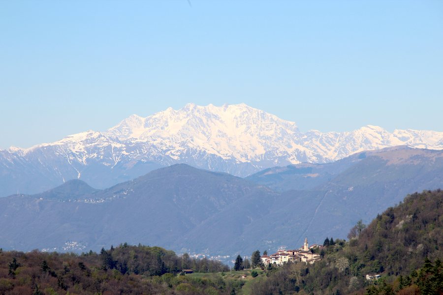 File:Bedigliora Monte Rosa.jpg