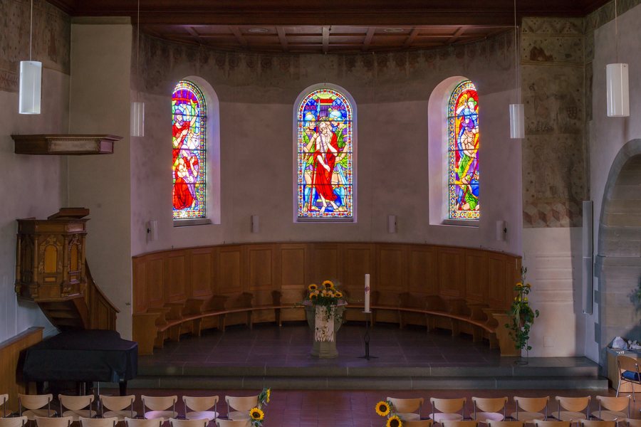 File:Belp Ref Kirche Chorfenster.jpg