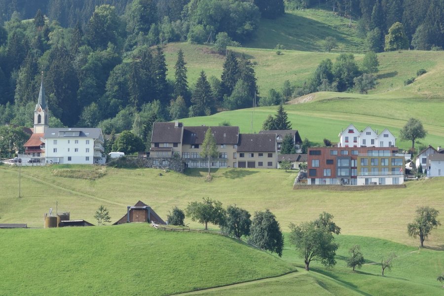 File:Menzingen Finstersee.jpg