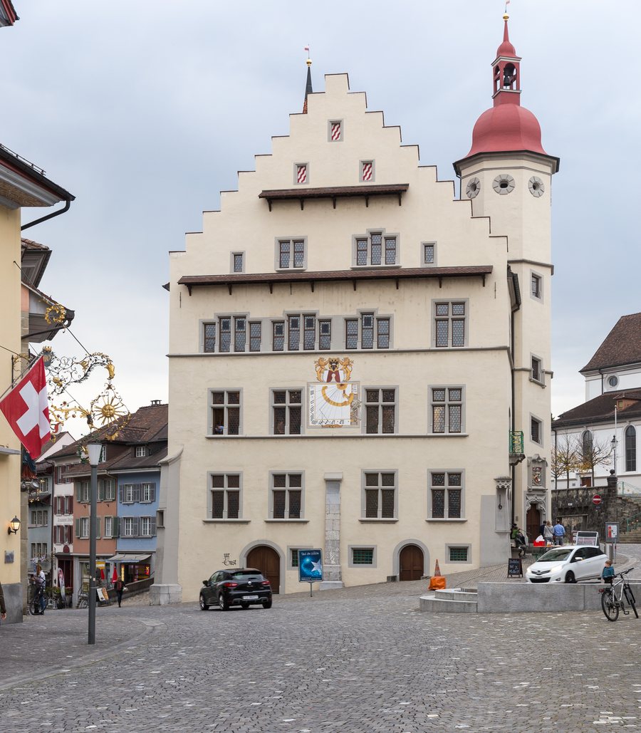 File:Rathaus Sursee LU.jpg