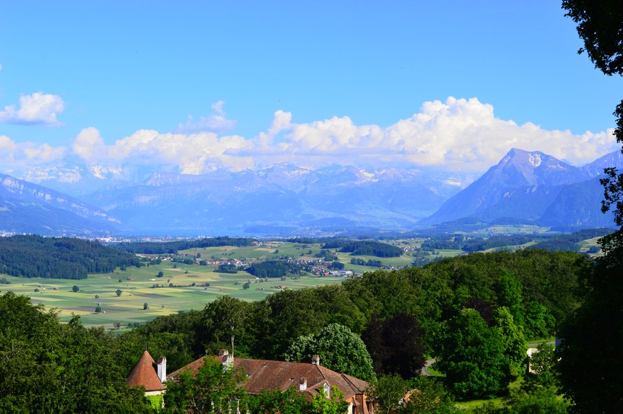 File:Blick auf Thun von Riggisberg.jpg