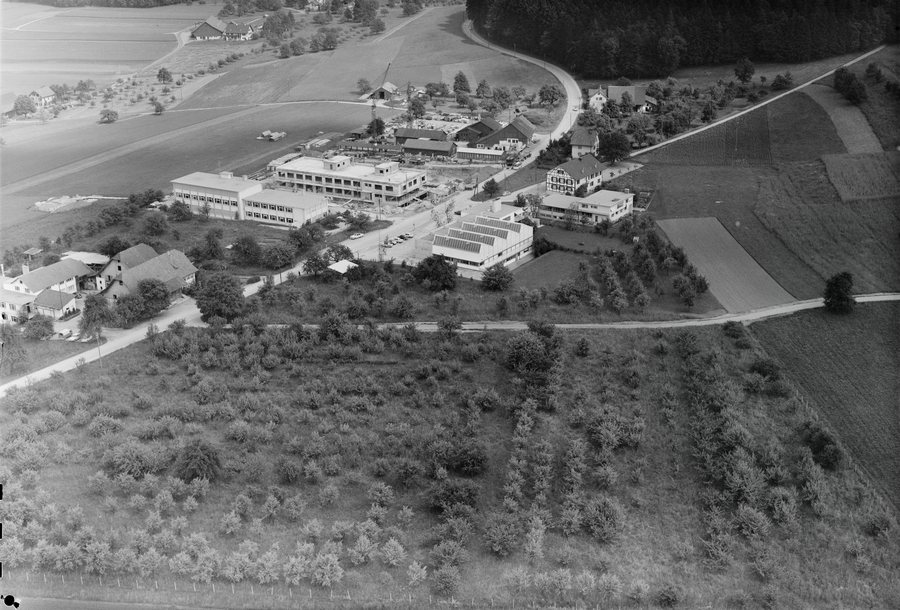 File:ETH-BIB-Rümlang, Gebiet Letten-Com F63-00680.jpg