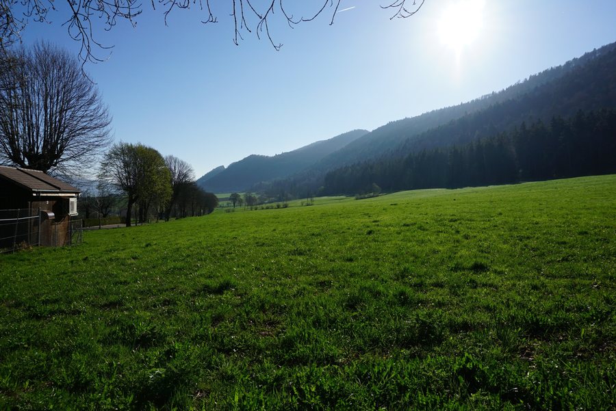 File:Chasseral massif from St. Imier looking south-east.jpg